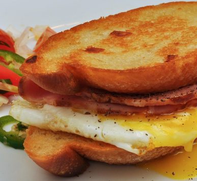 Breakfast_sandwich